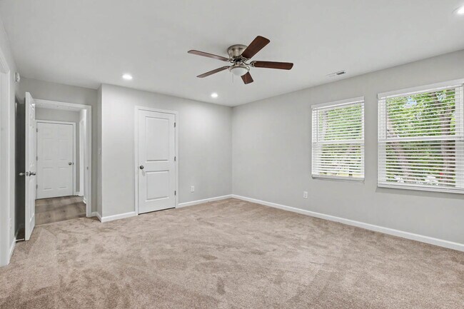 Building Photo - 6324 Grimes Ave