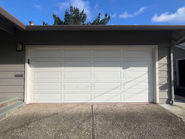 Building Photo - Renovated Two Bedroom Home in Rincon Valley