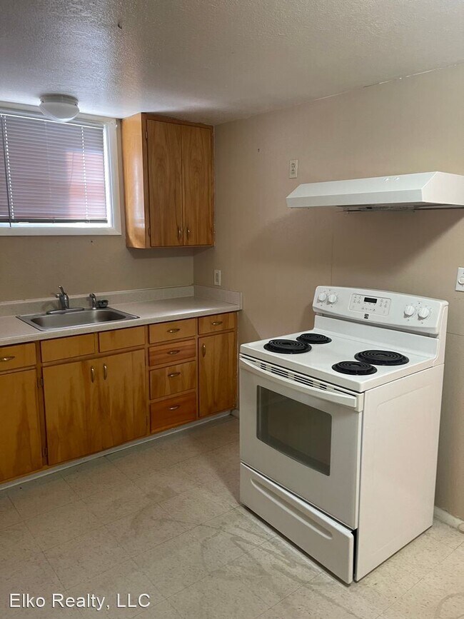 Building Photo - 1 br, 1 bath House - 752 Sage Street 3C