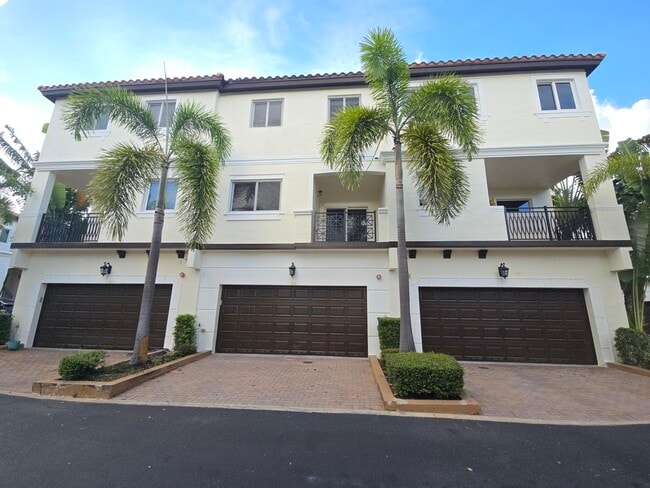 Building Photo - 1602 Coastal Bay Blvd