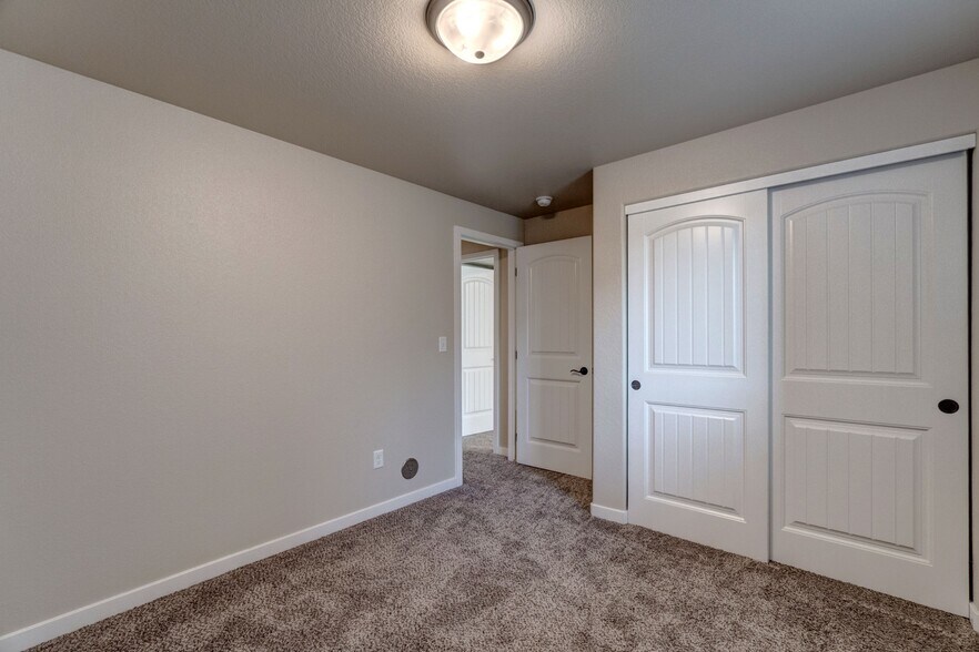 Building Photo - 6558 Abelia St