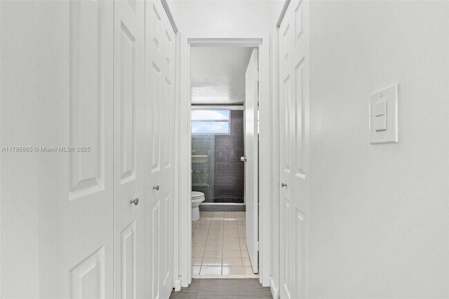 Building Photo - 14170 SW 84th St