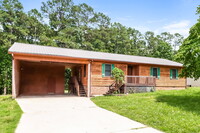 Building Photo - 1110 Jennifer Ln