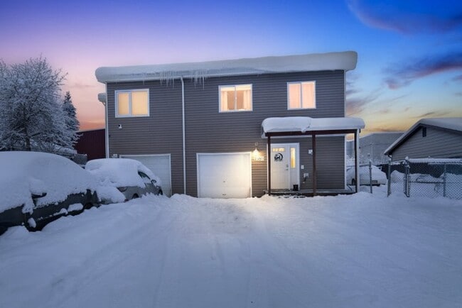 1580 is the right side of the building - 1580 Market St