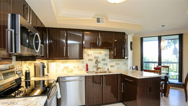 Building Photo - 4551 Gulf Shore Blvd N