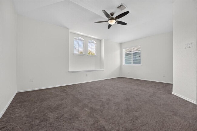 Building Photo - 1703 Comfort Ln