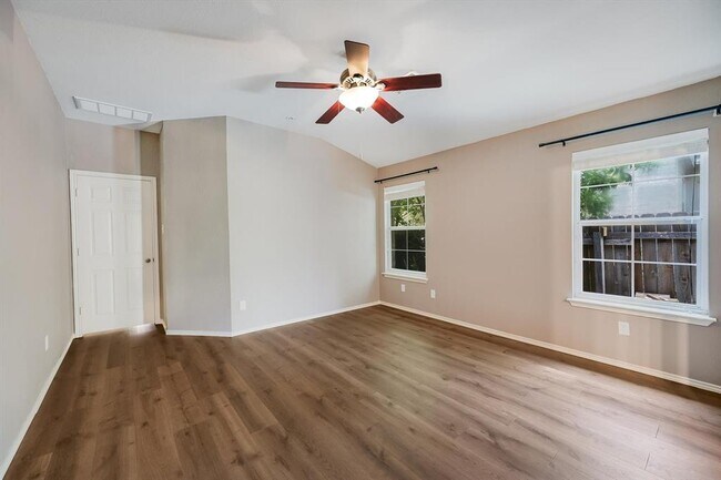 Building Photo - 1104 Battenburg Trail