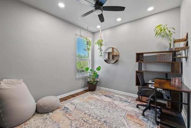 Building Photo - 1401 Little Elm Trail