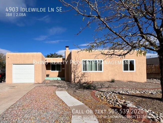 Primary Photo - Spacious 2 Bedroom 3 Bathroom Home In ABQ!