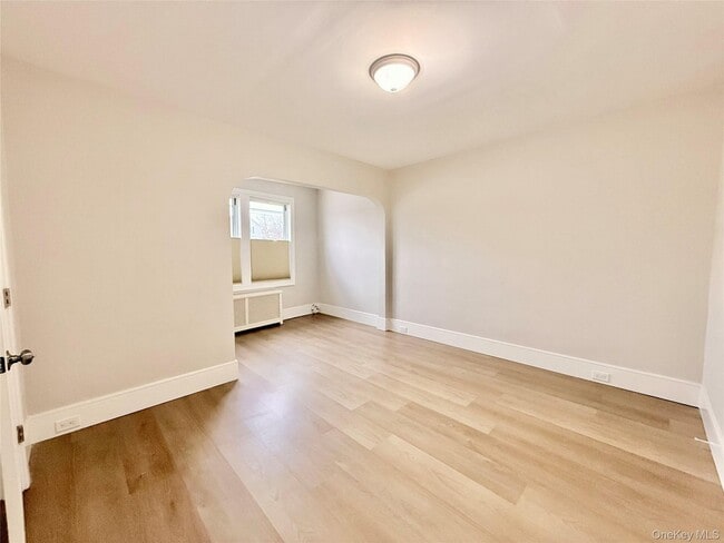 Building Photo - 678 Willis Ave