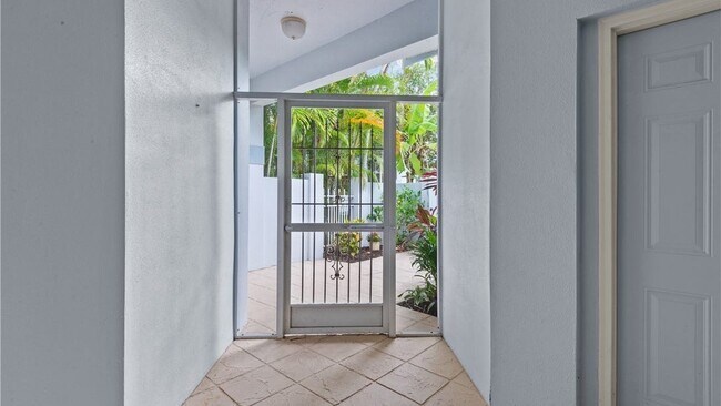 Building Photo - 11910 Seabreeze Cove Ln