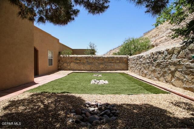 Building Photo - 4852 Excalibur Dr