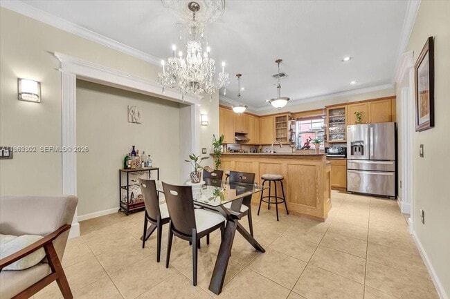 Building Photo - 1033 NE 17th Way