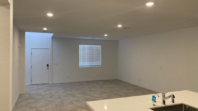 Building Photo - 1538 Eliana Xing Pl
