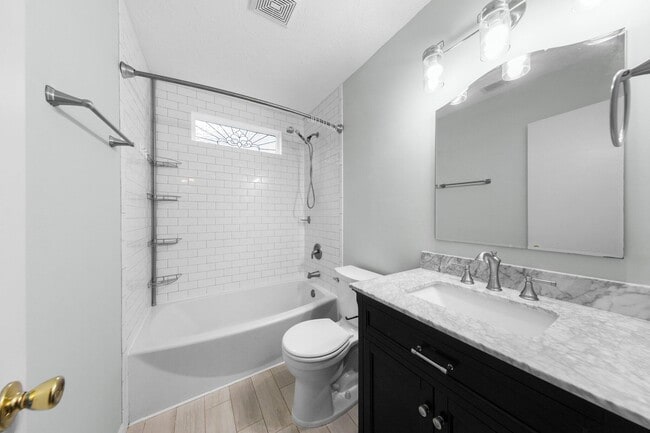 Building Photo - 3030 Blue Pine Ln