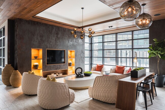 Building Photo - 4428 Purves St