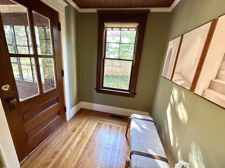 Building Photo - 608 Ackerman Ave