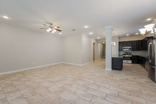 Building Photo - 415 Rocky Briar Ct