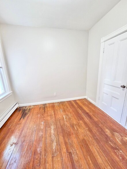 Building Photo - 53 Sisson St