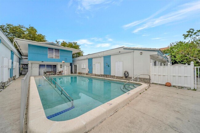 Building Photo - 11640 NW 39th St