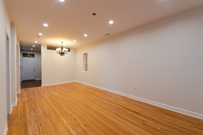 Building Photo - 3224 N Keating Ave