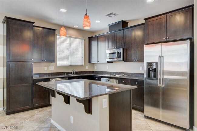 Building Photo - 10984 Sardinia Sands Dr