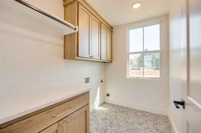 Building Photo - 29774 Memory Ln