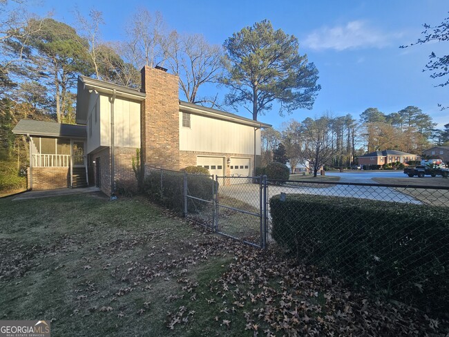 Building Photo - 7045 Eden Ct