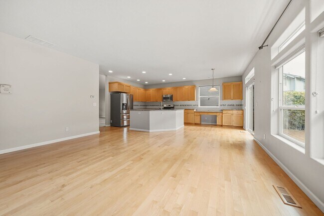 Building Photo - 9035 SW Ivory St