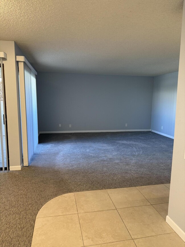 Building Photo - 2017 Normandy Ct