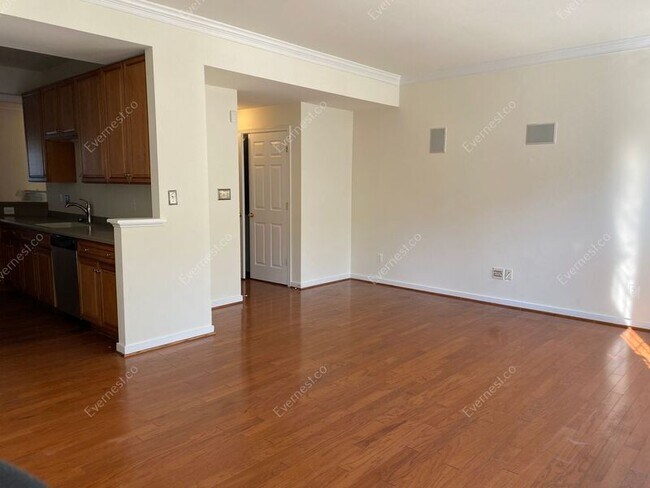 Building Photo - 6763 S Grand Brook Cir