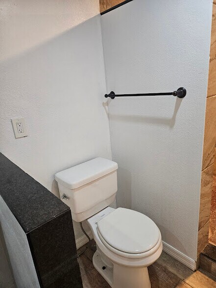 Building Photo - 9804 N 11th St