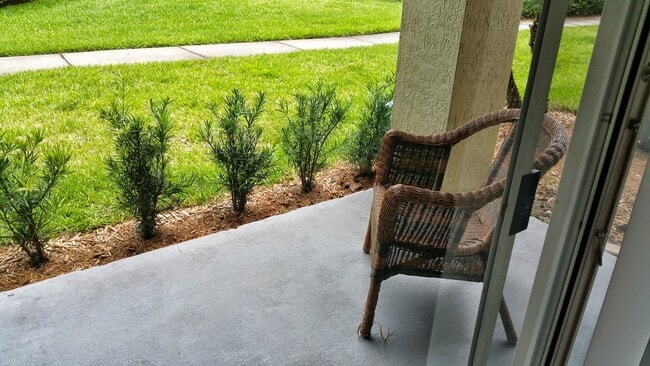 Building Photo - Gorgeous 2/2 condo for rent next to Waterford Lakes Town Center and UCF