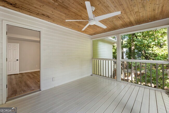 Building Photo - 330 Summerlin Dr