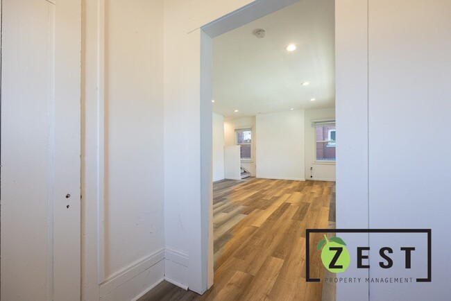 Building Photo - Welcome Home!OPEN HOUSE THURSDAY MAY 1ST 6...