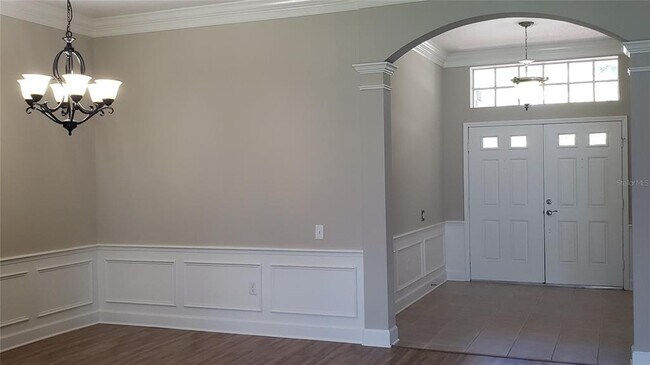 Building Photo - 25638 Ferdinand Ct