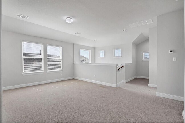 Building Photo - 2404 Burberry Ln