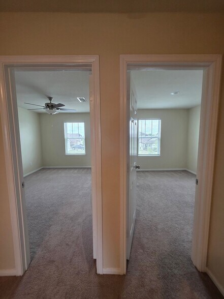 Building Photo - 24006 Hay Needle Ln