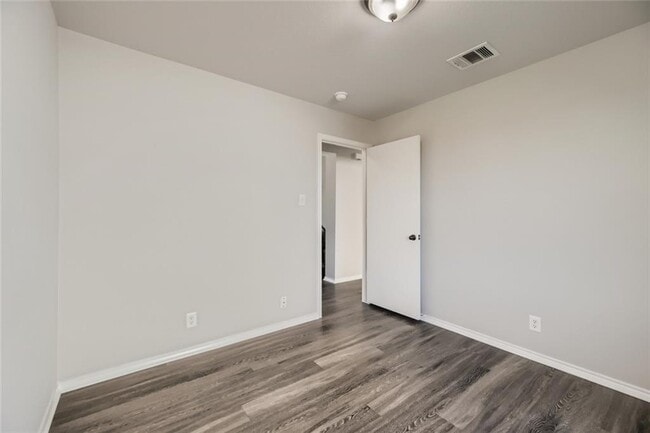 Building Photo - 177 Karrie Dr