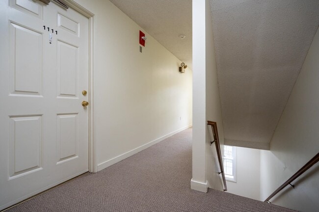 Building Photo - 11 Northbrook Dr