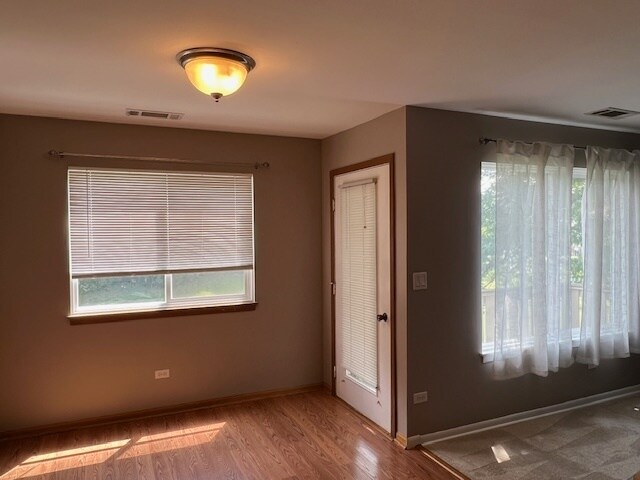 Building Photo - 629 N Deer Run Dr