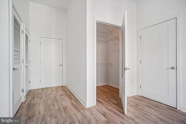 Building Photo - 460 New York Ave NW