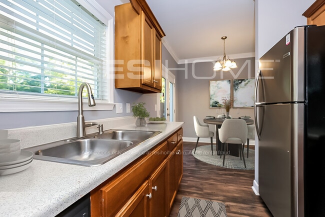 Building Photo - 107 Newport Cove Ct