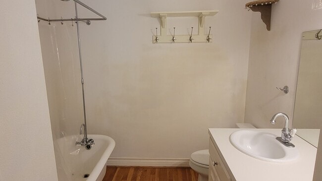 Building Photo - PRE -LEASING FOR AUGUST 1ST! Great College Rental! Beautiful Home Near Tech Campus!!