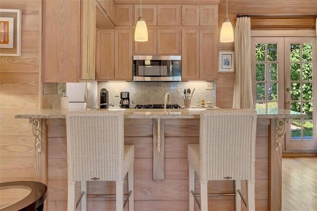 Building Photo - 2538 Parkside Dr NE