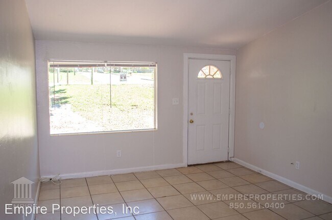 Building Photo - 3 br, 1 bath House - 1333 Hutchinson Avenue