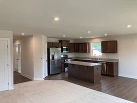 Building Photo - 101 Martha Washington Pky