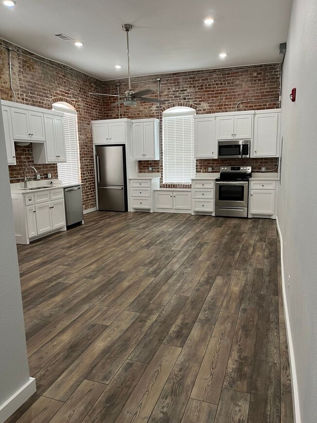 Primary Photo - Downtown Loft Apartment