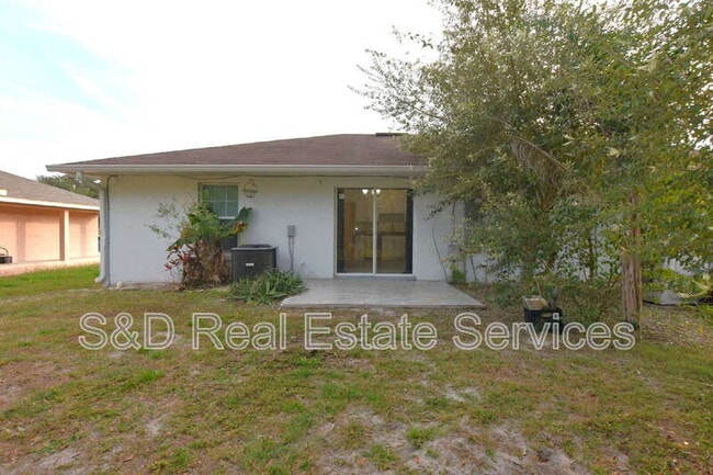 Building Photo - 1035 Fox Lake Dr