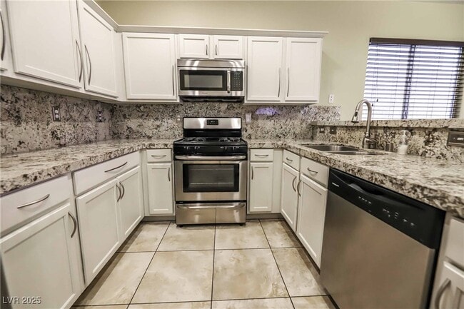 Building Photo - 8936 Bentonville Ct